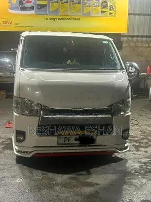Toyota KDH 2006 Van (Used)