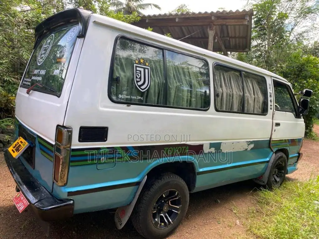 Toyota Shell 1983 Van (Used)