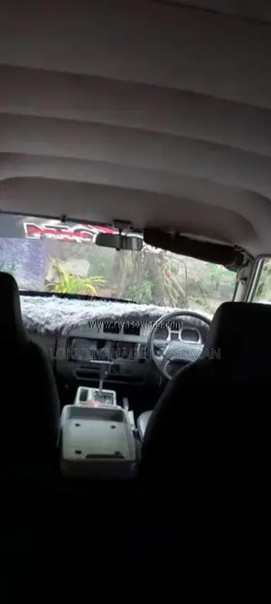 Toyota CR27 1989 Van (Used)
