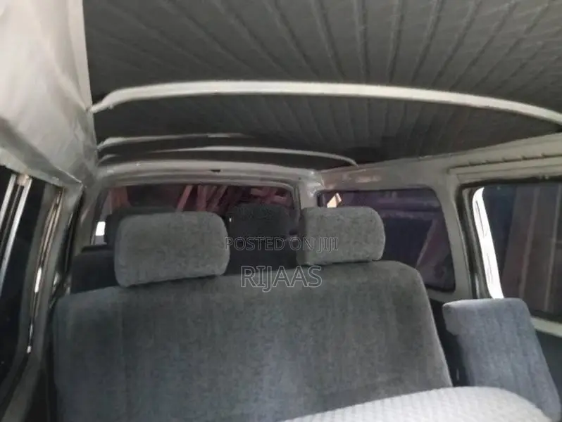 Toyota RH20 Hiace 1983 Van (Used)