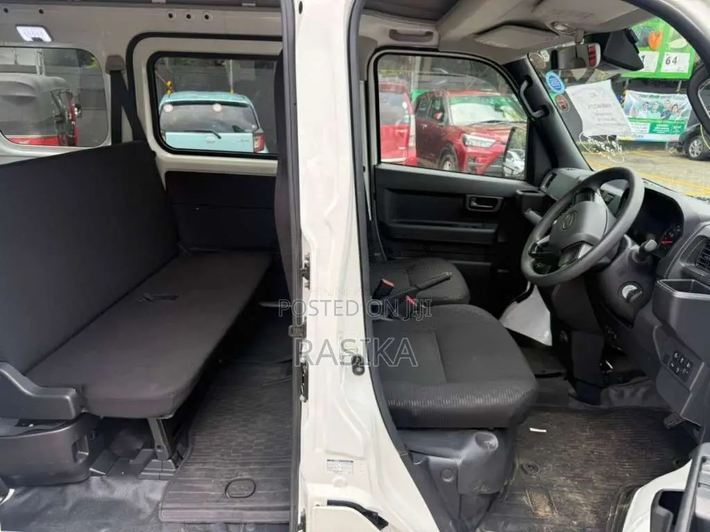 Daihatsu Hijet 2024 Van Unregistered (Recondition)
