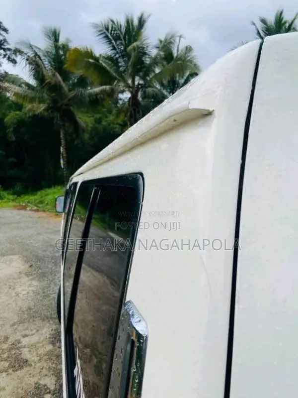 Nissan Caravan E24 1998 Van (Used)