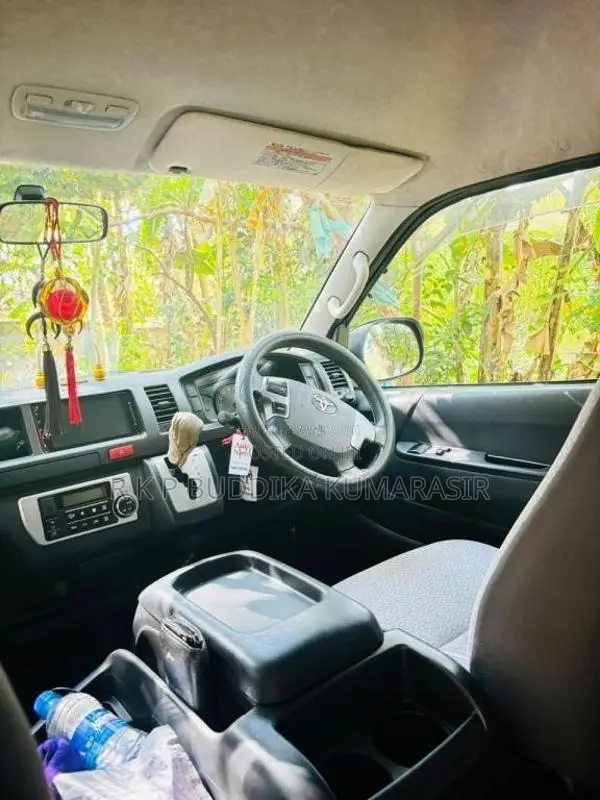 Toyota Kdh223b Hiace 2017 Van (Used)