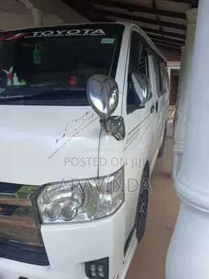 Toyota KDH 2005 Van (Used)