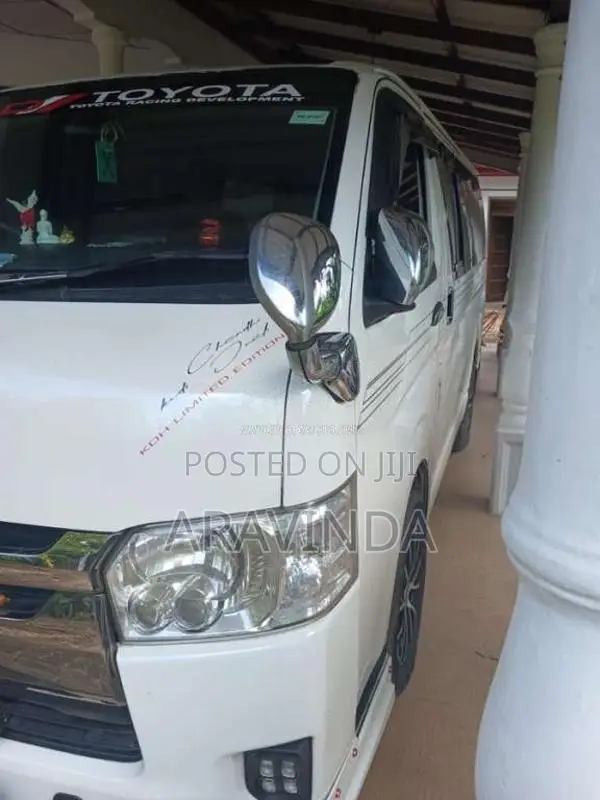 Toyota KDH 2005 Van (Used)
