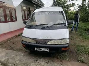 Toyota CR27 1992 Van (Used)