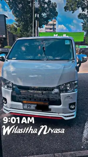 Toyota KDH 2006 Van (Used)