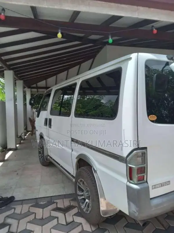 Mazda Bongo 2006 Van (Used)