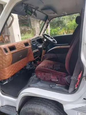 Nissan Caravan 1993 Van (Used)