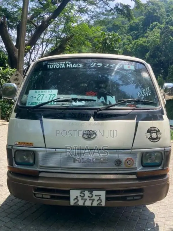 Toyota RH20 Hiace 1983 Van (Used)