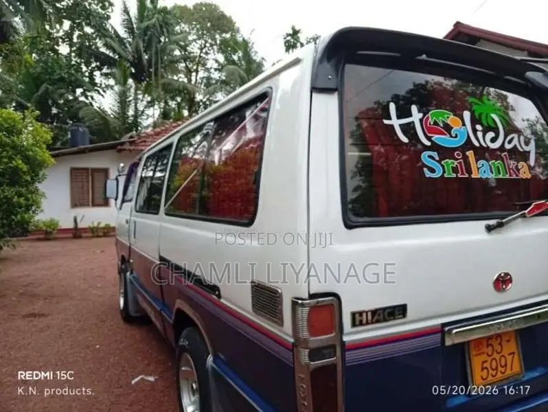 Toyota Shell 1988 Van (Used)