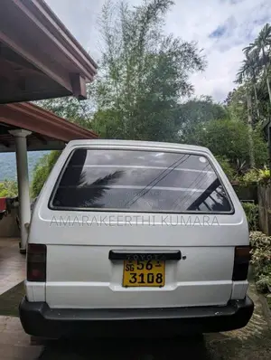 Toyota CR27 1990 Van (Used)