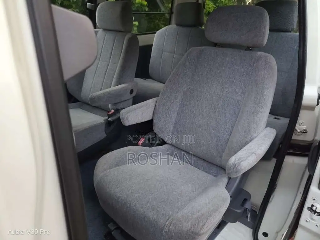 Toyota Noah 1997 Van (Used)