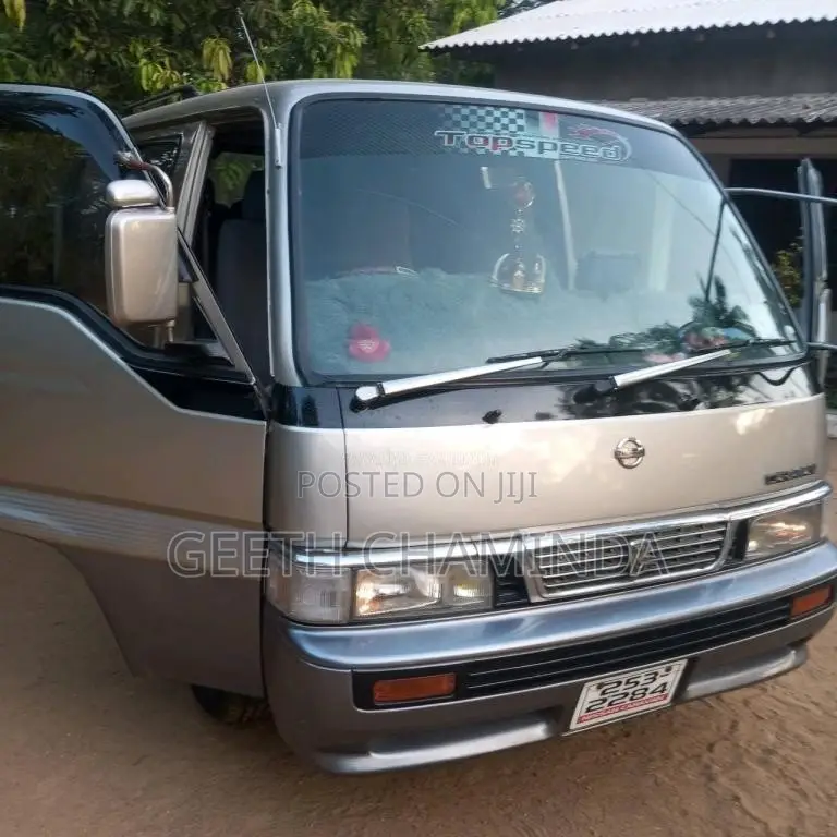 Nissan Caravan 1994 Van (Used)