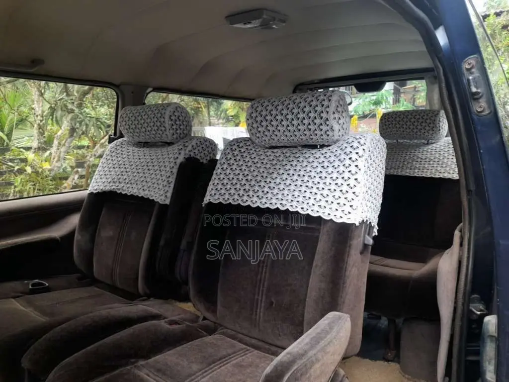 Nissan Caravan 2001 Van (Used)