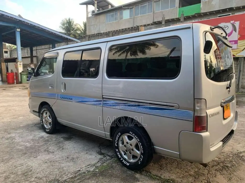 Nissan Caravan E25 2011 Van (Used)