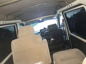 Daihatsu Hijet Cargo 2010 Van (Used)