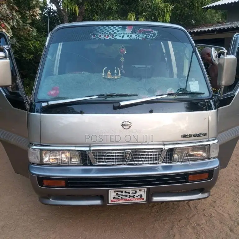 Nissan Caravan 1994 Van (Used)
