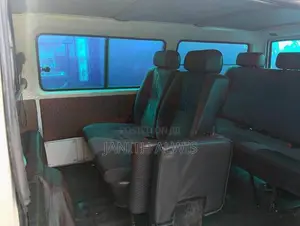 Mitsubishi L300 1984 Van (Used)