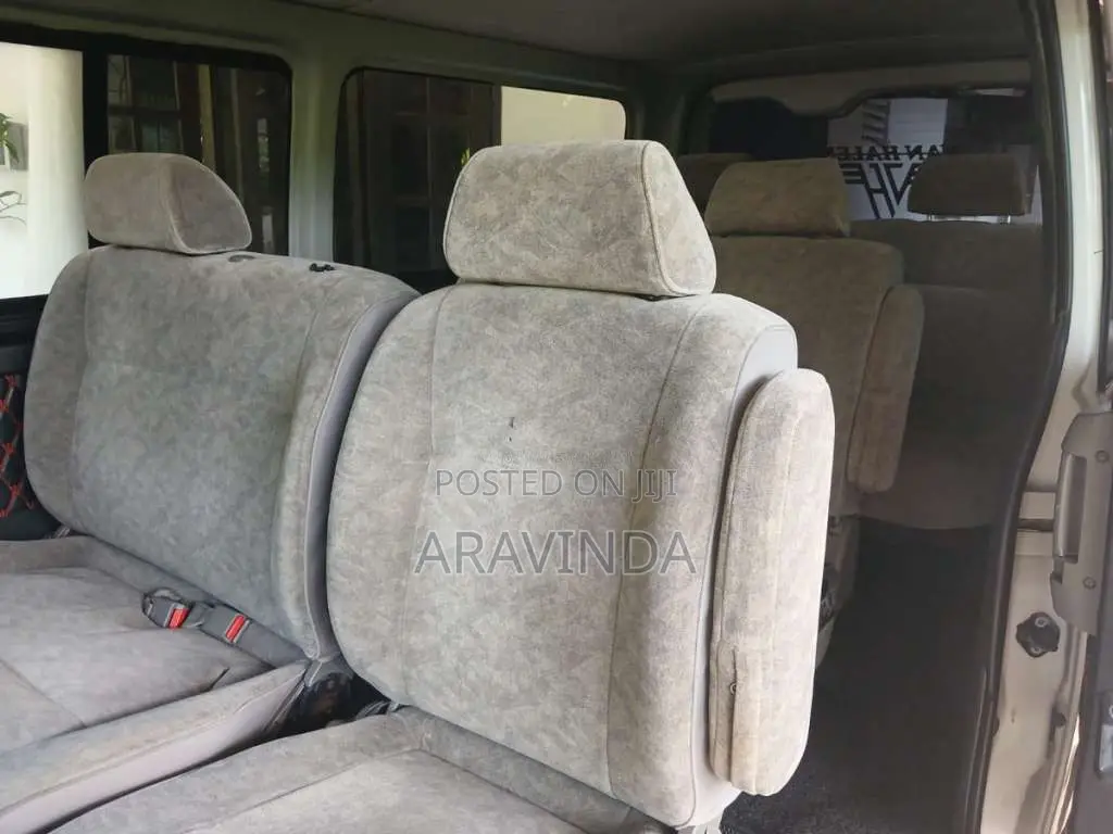 Toyota KDH 2005 Van (Used)