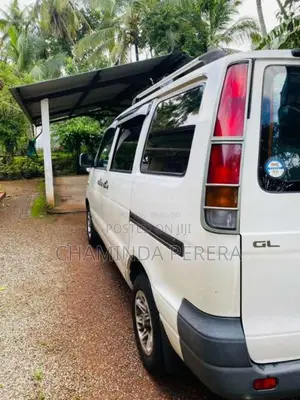 Toyota Noah 1999 Van (Used)