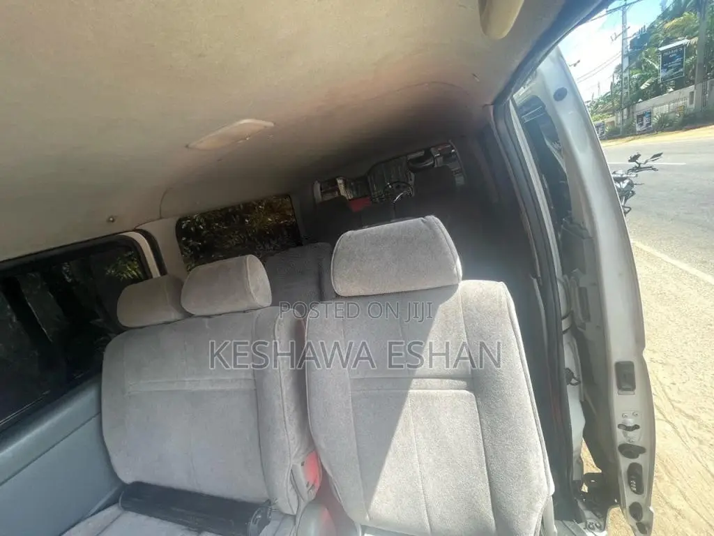 Toyota KDH 2006 Van (Used)