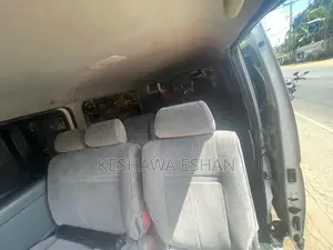 Toyota KDH 2006 Van (Used)