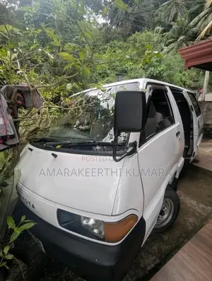 Toyota CR27 1990 Van (Used)