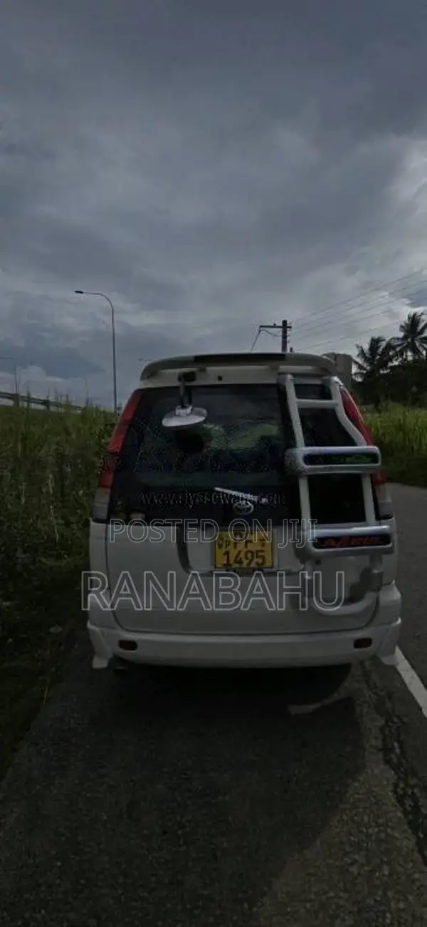 Toyota Noah KR42 2006 Van (Used)