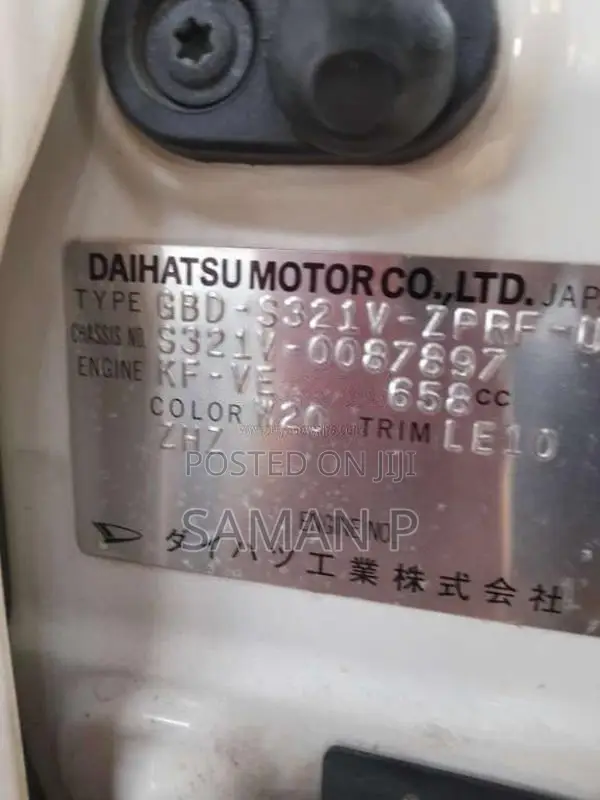 Daihatsu Hijet Cargo 2010 Van (Used)