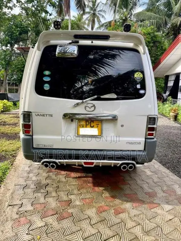 Mazda Bongo 2004 Van (Used)