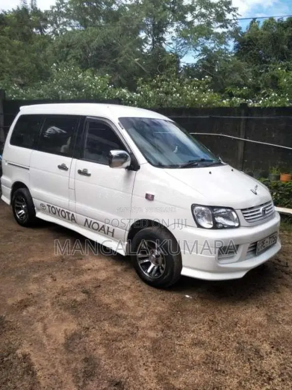 Toyota TownAce 2002 Van (Used)