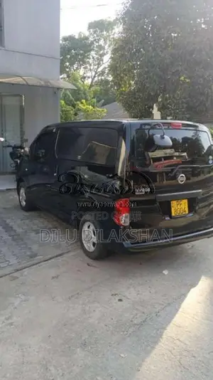 Nissan NV200 2012 Van (Used)
