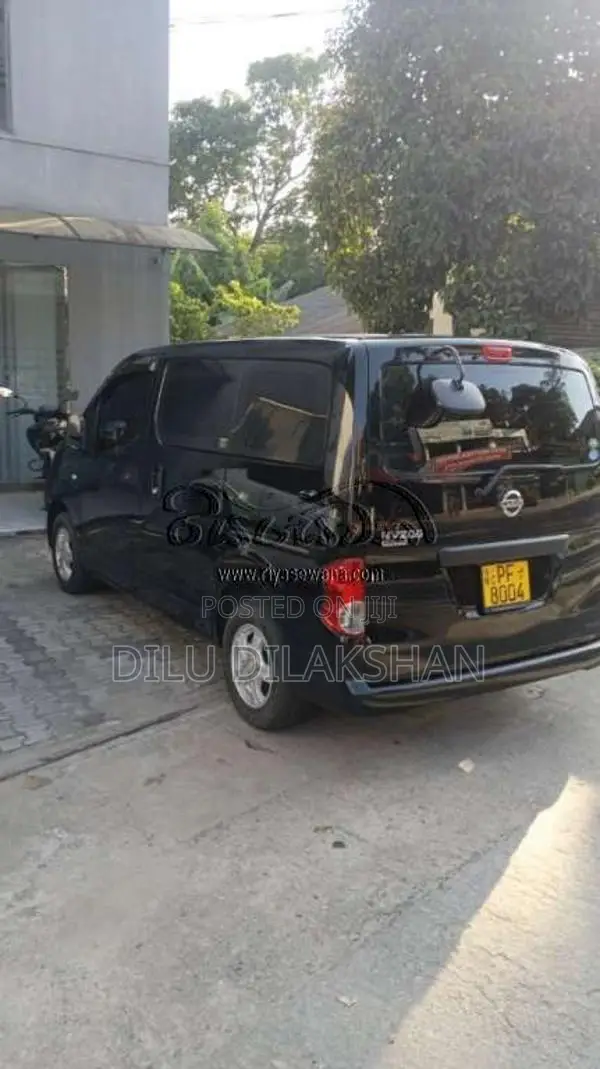Nissan NV200 2012 Van (Used)