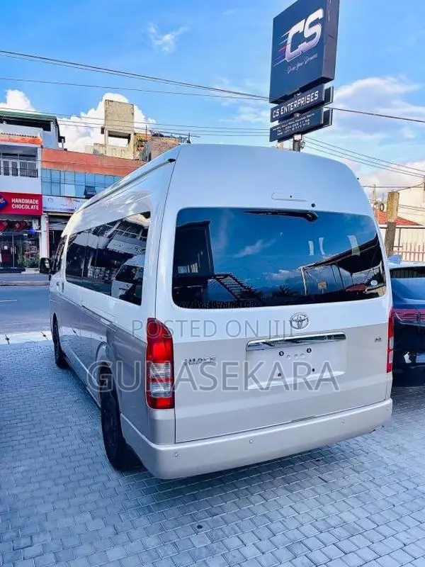Toyota Hiace Kdh Gdh223 2023 Van Unregistered (Recondition)