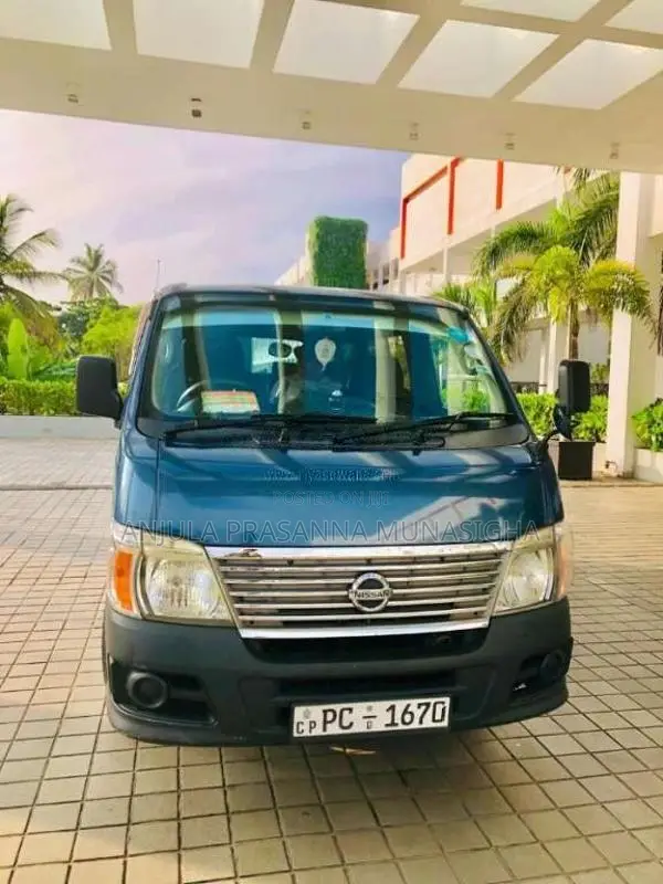 Nissan E25 2012 Van (Used)