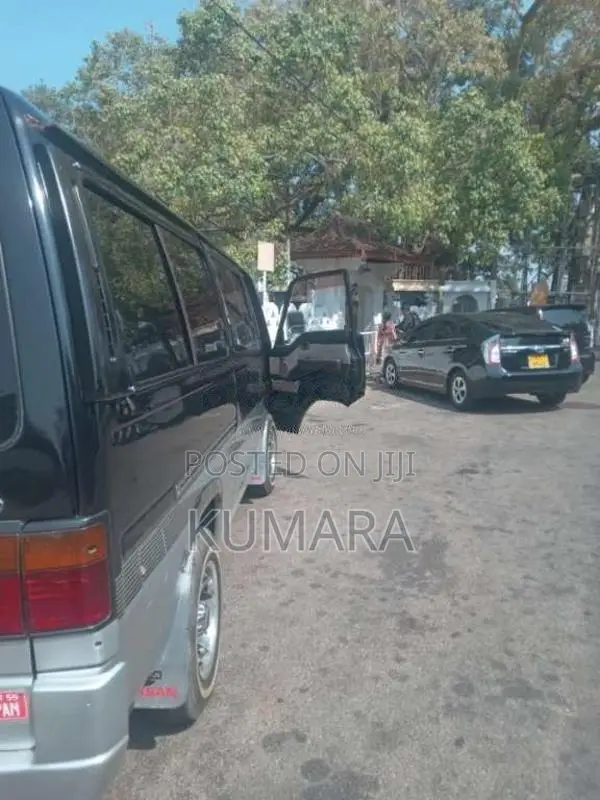 Nissan Caravan 1994 Van (Used)