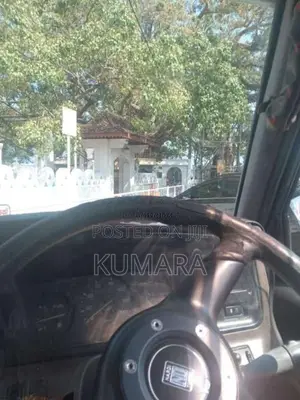 Nissan Caravan 1994 Van (Used)