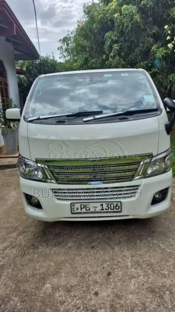 Nissan Caravan E26 2015 Van (Used)