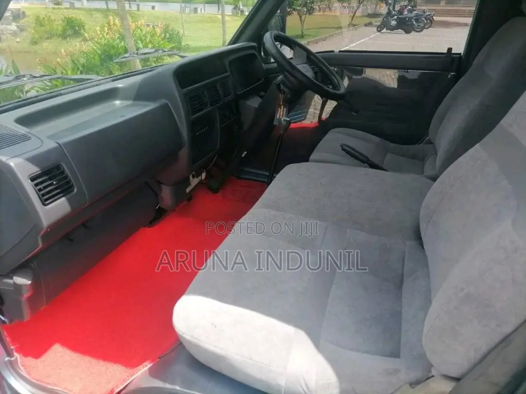 Nissan Vanette 1995 Van (Used)