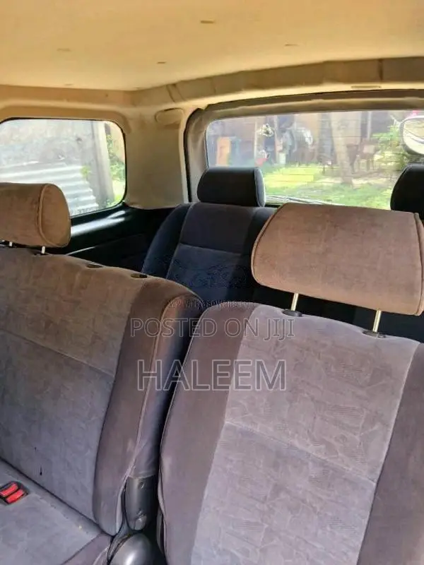 Nissan NV200 2009 Van (Used)