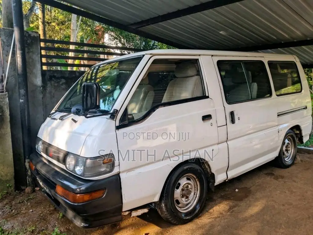 Mitsubishi PO5 1990 Van (Used)