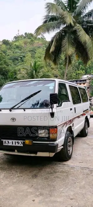 Toyota HIACE 1987 Van (Used)