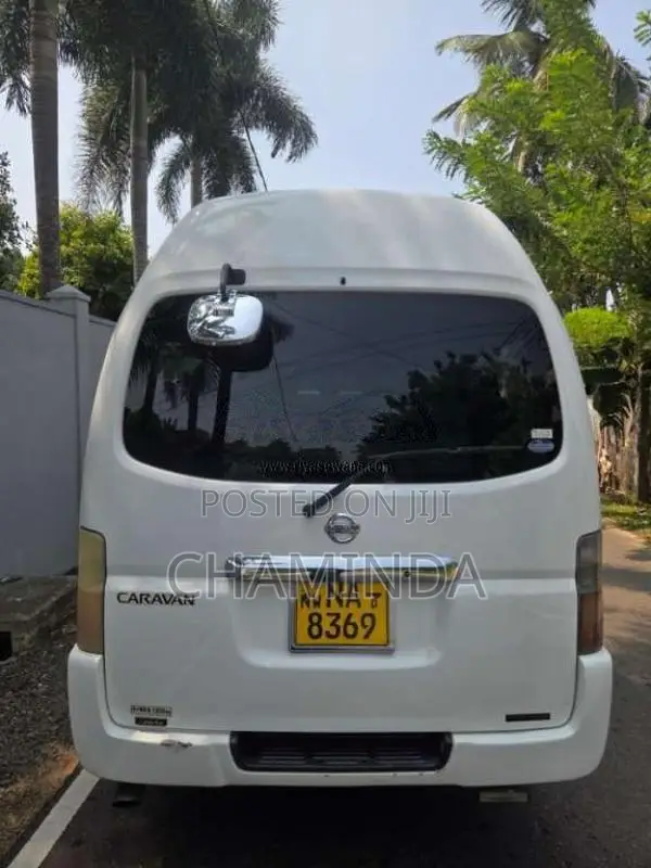 Nissan Caravan E25 2010 Van (Used)