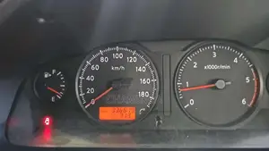 Nissan Caravan E25 2010 Van (Used)