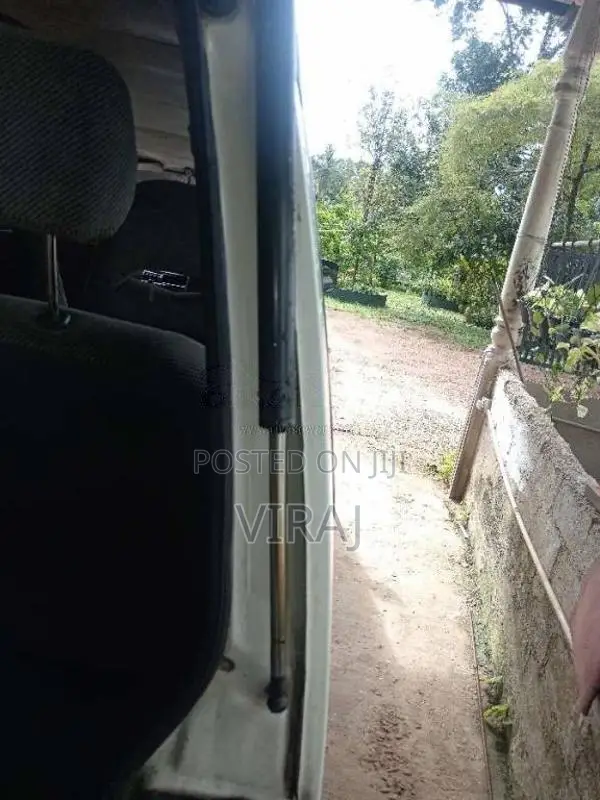 Nissan Vanette 1987 Van (Used)