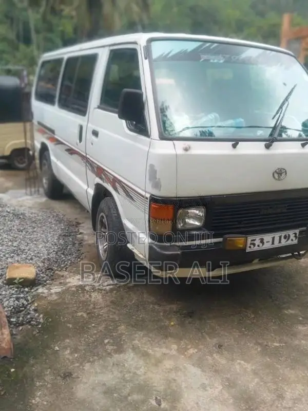 Toyota HIACE 1987 Van (Used)