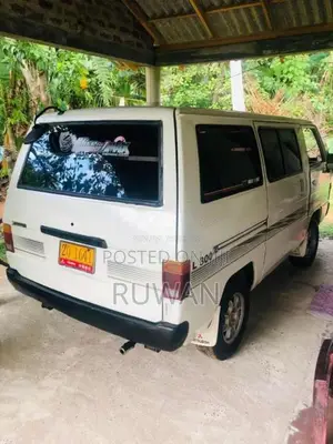 Mitsubishi L300 1981 Van (Used)