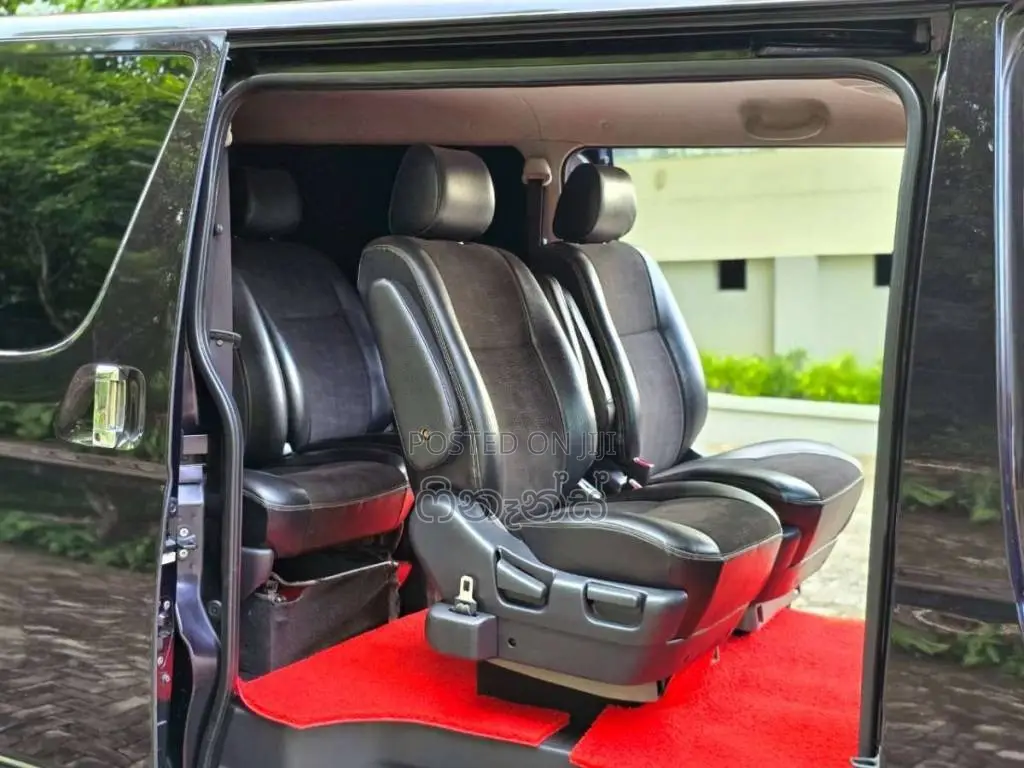 Toyota KDH Dark Prime 2015 Van (Used)