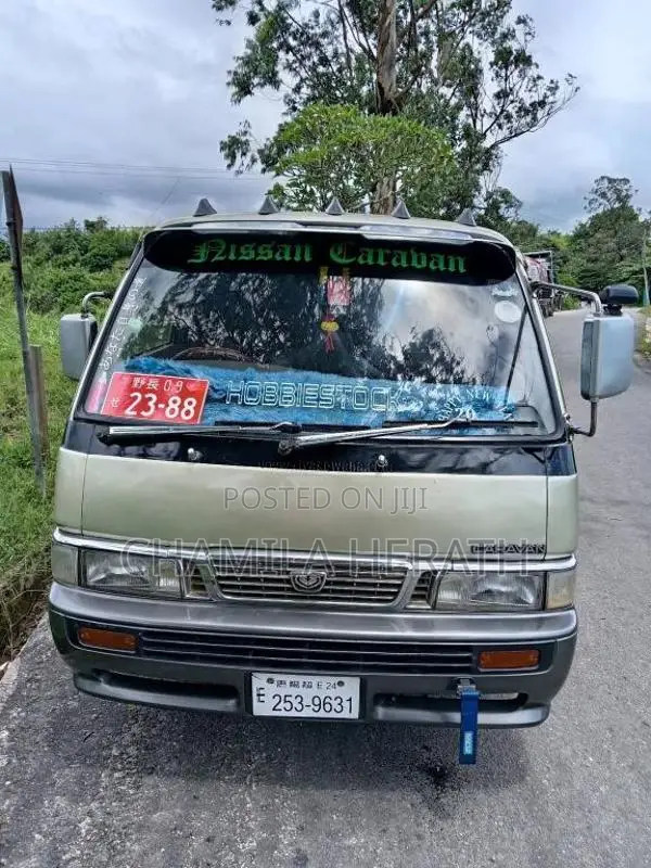 Nissan VX 1996 Van (Used)